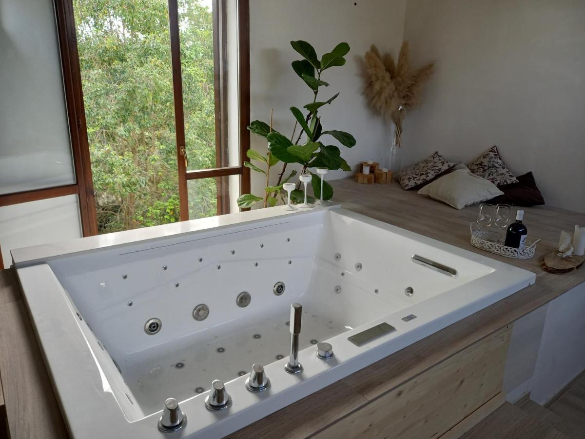 Villa Charme Luxury Latiano Esterno foto